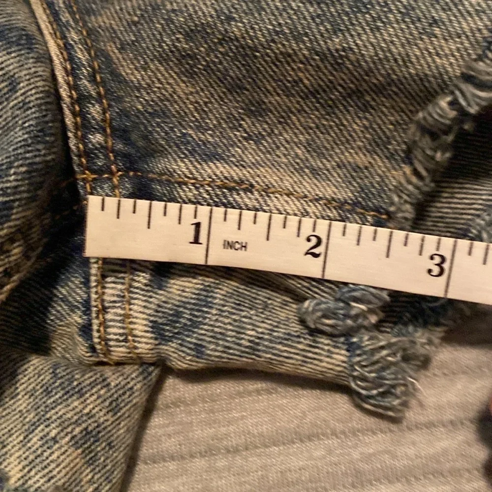 PTCL ethically friendly Indigo Tint Washed Button Fly  jean shorts size 27